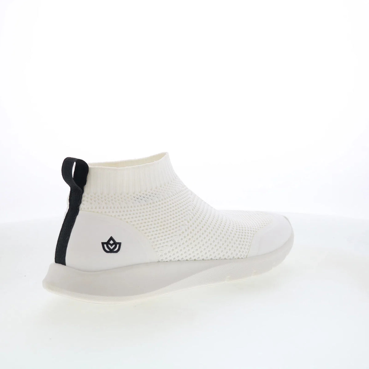 Spenco Yoga Stretch SP1032WHT Womens White Mesh Lifestyle Sneakers Shoes